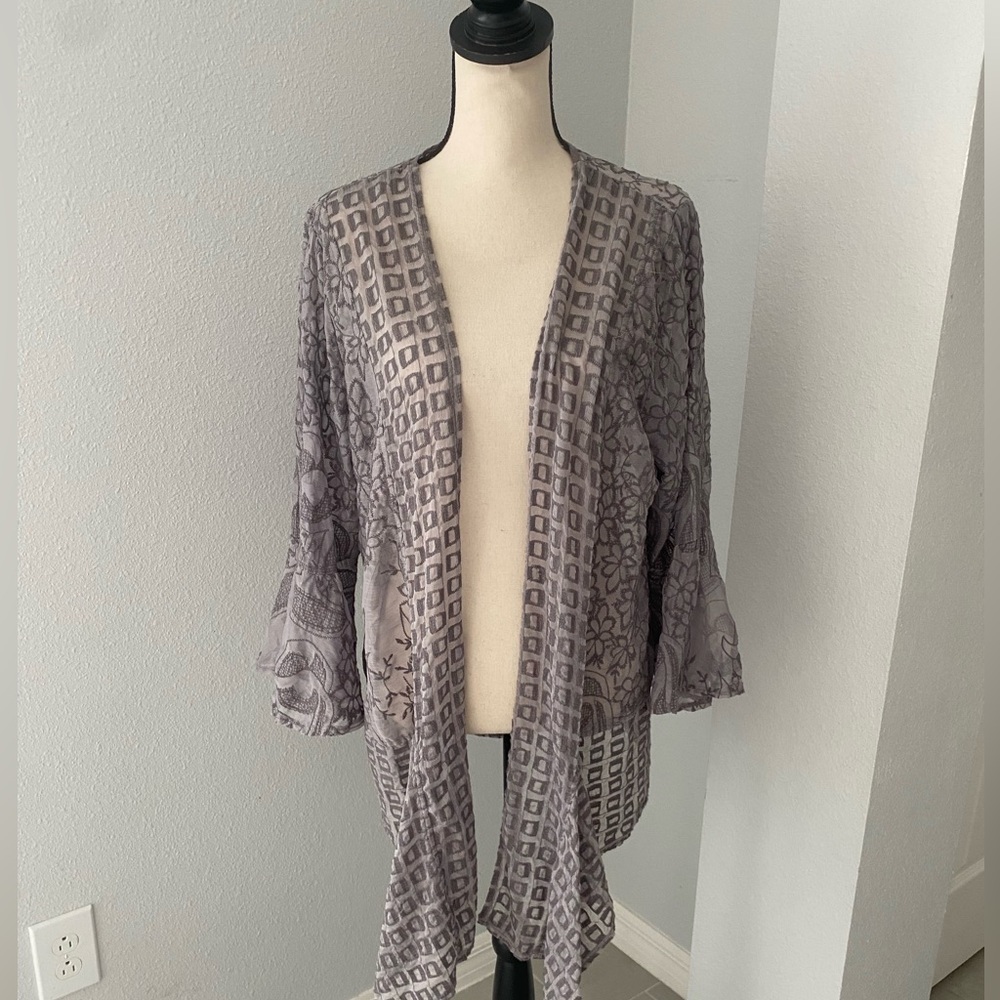 Casual Express Women Floral and Square Embroidery open-front duster cardigan | S